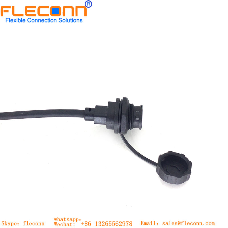 Type-C Cable With Dust Cover（bayonet）